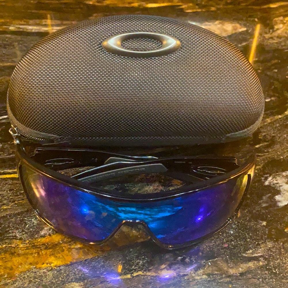 Oakley sunglasses men’s